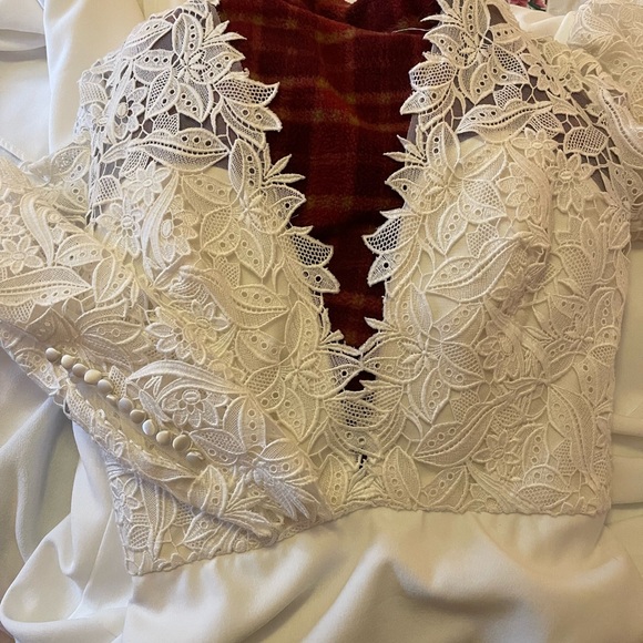 TK DELANEY WEDDING Long Sleeve Lace Dress in size 12 - Picture 8 of 16